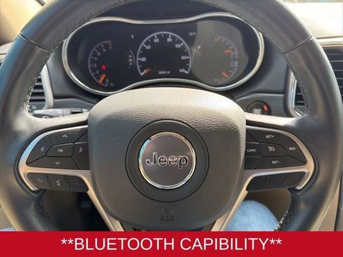 Used 2021 Jeep Grand Cherokee Laredo image 12