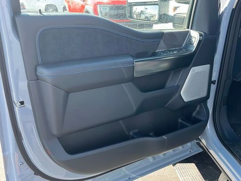 Used 2025 Ford F350 Platinum image 12