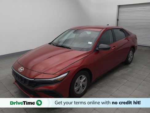 Used 2025 Hyundai Elantra SE FWD image 1