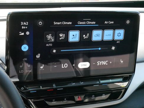 Certified 2023 Volkswagen ID.4 Pro S AWD/4WD image 23