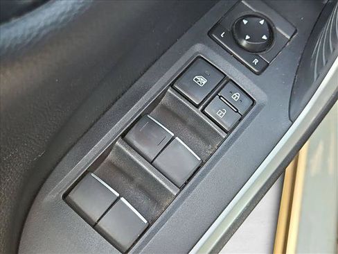 Used 2020 Toyota RAV4 XSE AWD/4WD image 12