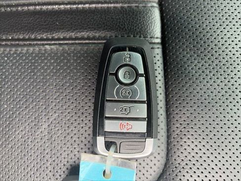 Used 2019 Ford Expedition Limited w/ Equipment Group 301A image 23