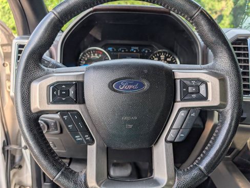 Used 2015 Ford F150 Platinum w/ Equipment Group 701A Luxury RWD image 24
