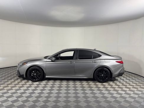 Used 2025 Toyota Camry SE w/ Multimedia Upgrade Package FWD image 11