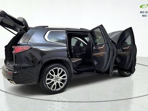 Used 2026 GMC Acadia Denali Ultimate FWD image 19