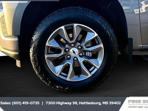 Used 2021 Chevrolet Silverado 1500 RST w/ Z71 Off-Road Package image 7