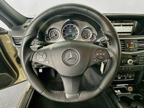 Used 2010 Mercedes-Benz E 350 4MATIC Sedan image 11