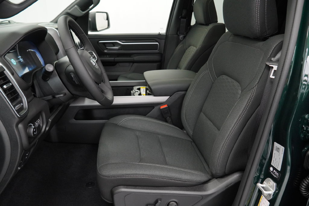 New 2026 RAM 1500 Big Horn AWD/4WD image 15