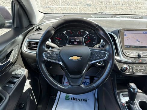 Used 2019 Chevrolet Equinox LT w/ Sun & Navigation Package AWD/4WD image 11