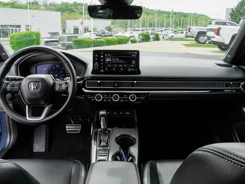 Used 2025 Honda Civic Sport Touring image 32