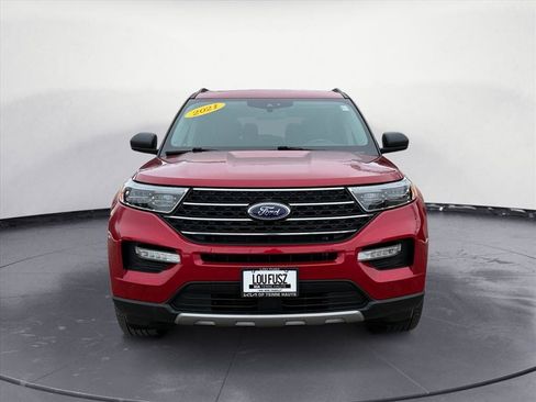 Used 2021 Ford Explorer XLT w/ Equipment Group 202A image 9