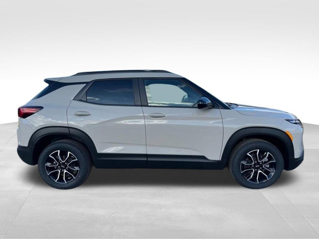 New 2026 Chevrolet TrailBlazer ACTIV w/ Convenience Package AWD/4WD image 4