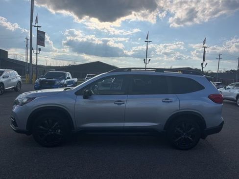 Used 2022 Subaru Ascent Onyx Edition image 6