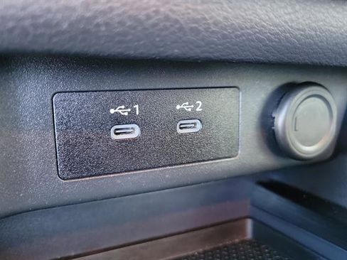 Used 2024 Nissan Rogue SV image 12