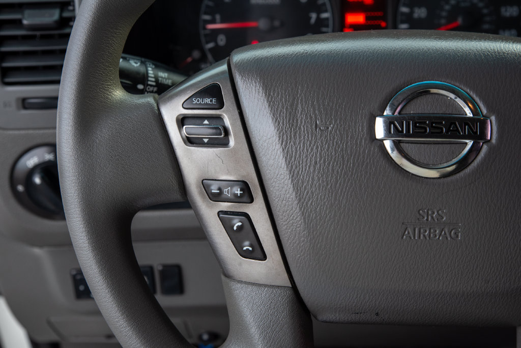Used 2013 Nissan NV 3500 SV w/ Technology Pkg RWD image 16