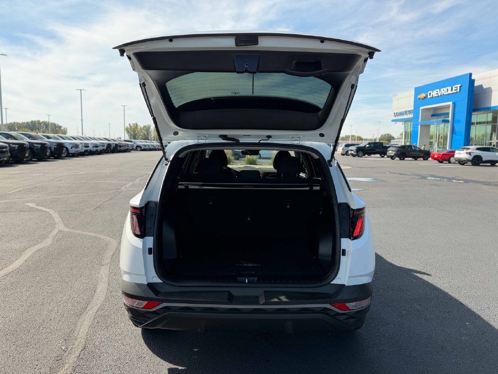 Used 2022 Hyundai Tucson SEL w/ Cargo Package AWD/4WD image 15