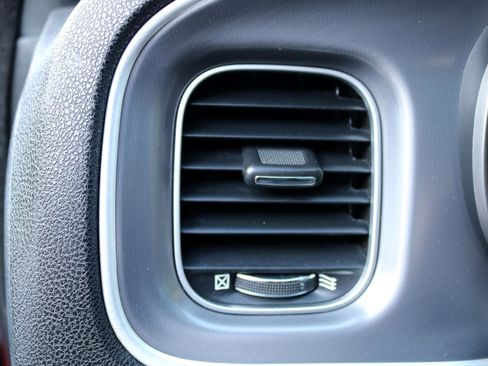 Used 2020 Dodge Charger SXT w/ Blacktop Package image 19