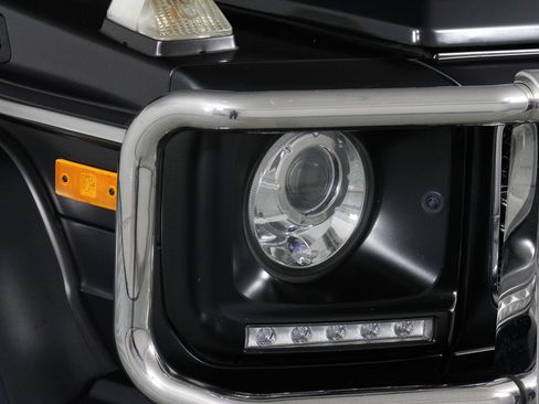 Used 2015 Mercedes-Benz G 63 AMG 4MATIC image 26