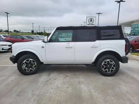 Used 2022 Ford Bronco Outer Banks AWD/4WD image 3