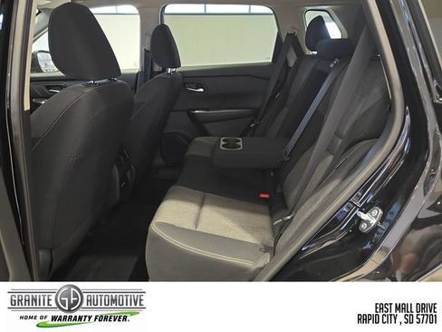 Used 2026 Nissan Rogue SV AWD/4WD image 25