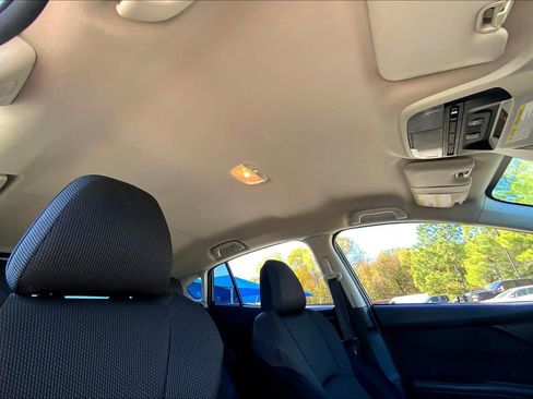 Used 2019 Subaru Crosstrek 2.0i w/ Eyesight System image 13