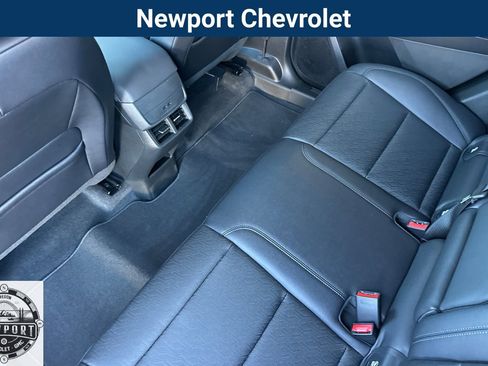 New 2026 Chevrolet Equinox LT w/ Convenience Package II image 13