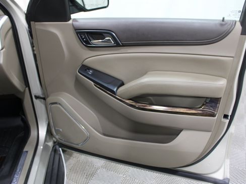 Used 2015 GMC Yukon SLT AWD/4WD image 31
