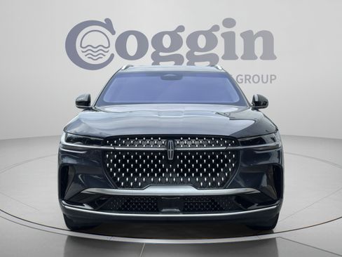Used 2024 Lincoln Nautilus Reserve w/ Equipment Group 203A AWD/4WD image 5