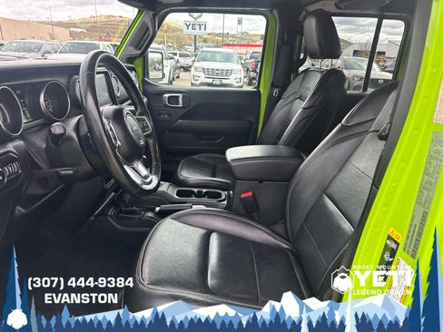 Used 2021 Jeep Wrangler Unlimited Sahara w/ Uconnect 4C Nav & Sound Group AWD/4WD image 23