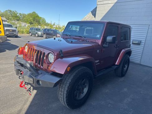 Used 2009 Jeep Wrangler Sahara AWD/4WD image 3