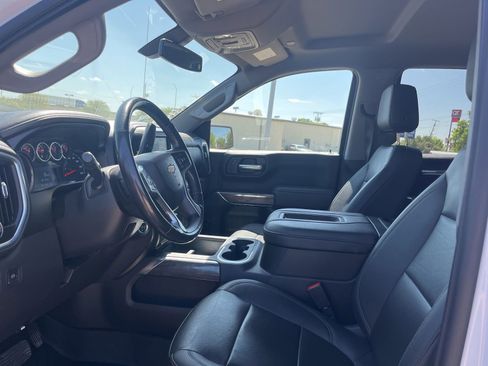 Used 2021 Chevrolet Silverado 1500 LTZ w/ Z71 Off-Road Package image 9