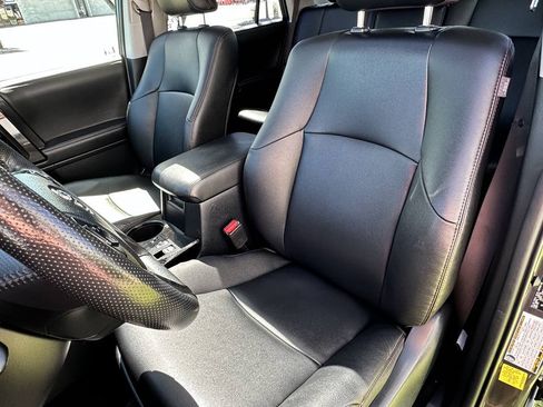 Used 2023 Toyota 4Runner TRD Off-Road Premium w/ Off Road Premium Plus Package AWD/4WD image 16