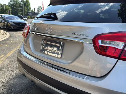 Used 2018 Mercedes-Benz GLA 250 4MATIC image 44