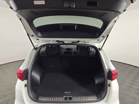 Certified 2020 Kia Sportage S image 31