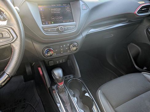 Used 2023 Chevrolet TrailBlazer RS image 21