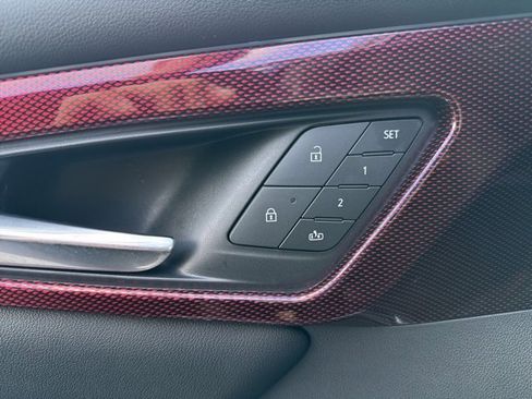 Used 2024 Chevrolet Traverse RS image 10