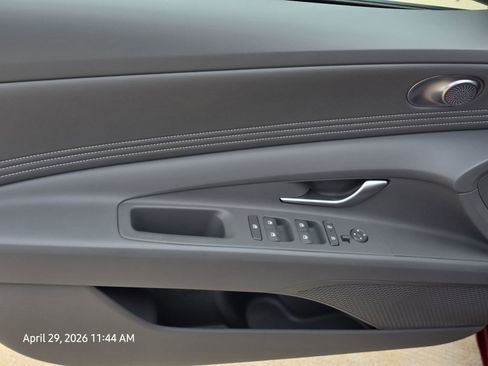 Certified 2025 Hyundai Elantra Sport FWD image 14
