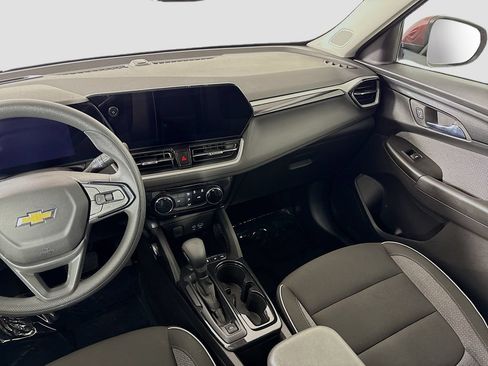 Certified 2025 Chevrolet TrailBlazer LT AWD/4WD image 23