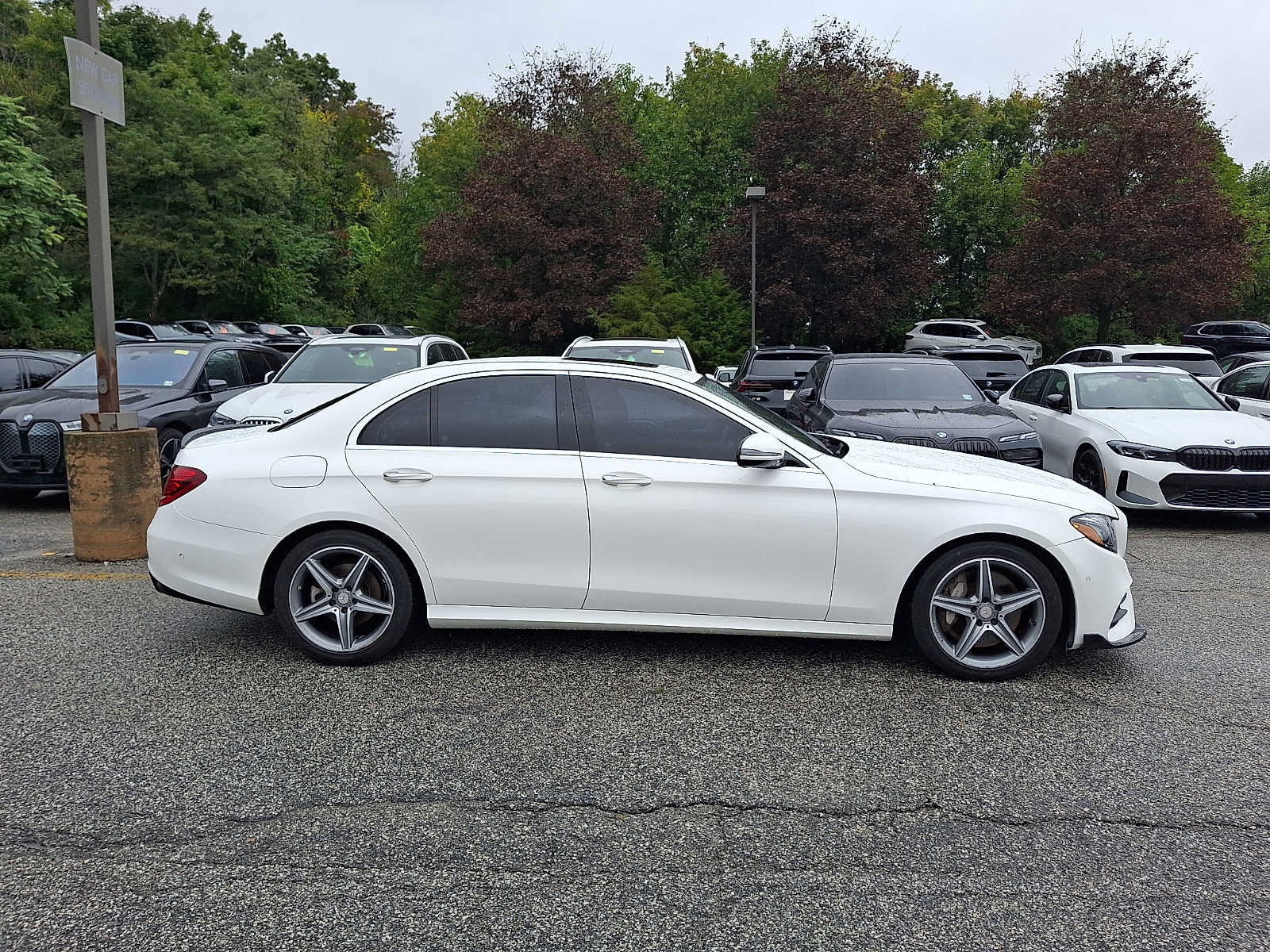 Used 2017 Mercedes-Benz E 300 4MATIC image 7