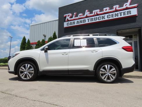 Used 2022 Subaru Ascent Limited AWD/4WD image 9