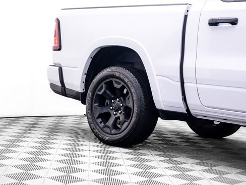 Used 2025 RAM 1500 Big Horn AWD/4WD image 34