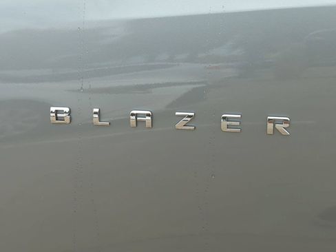 Used 2024 Chevrolet Blazer LT FWD image 6
