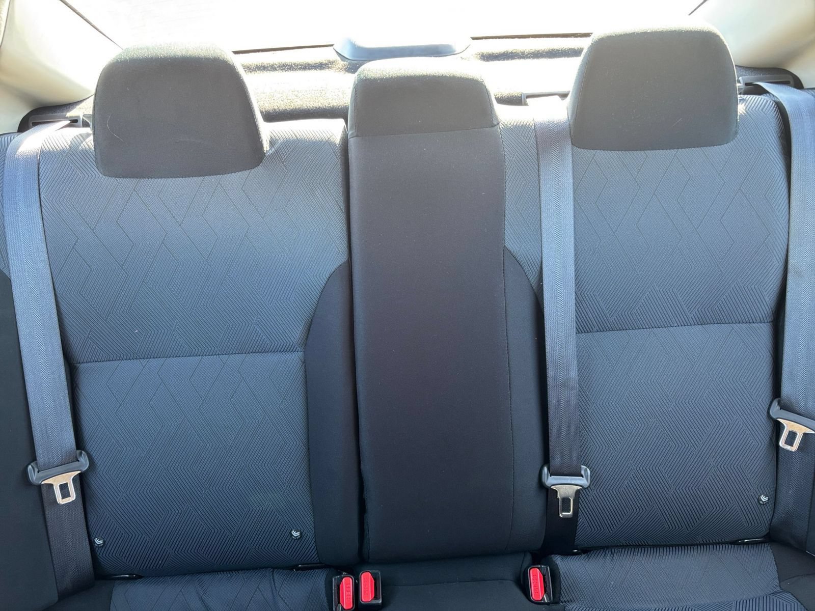 Used 2025 Nissan Versa SV FWD image 33
