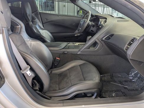 Used 2017 Chevrolet Corvette Stingray Coupe w/ Carbon Flash Badge Package image 15