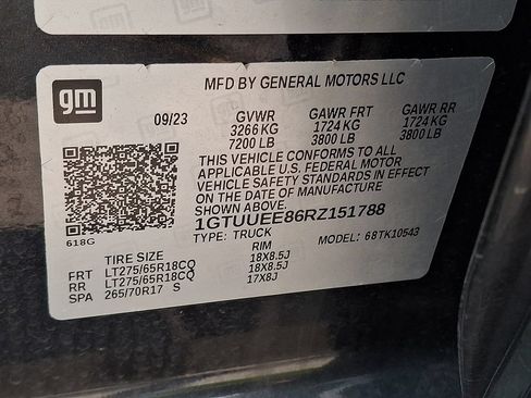 Used 2024 GMC Sierra 1500 AT4 w/ AT4 Premium Package AWD/4WD image 28