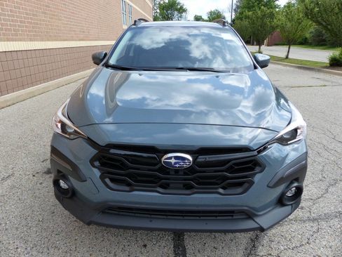 Used 2025 Subaru Crosstrek 2.5i Premium AWD/4WD image 12