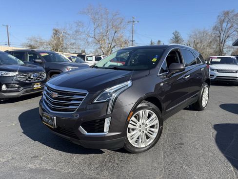 Used 2018 Cadillac XT5 Premium Luxury image 2