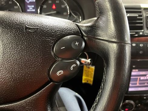 Used 2012 Mercedes-Benz G 550 image 32