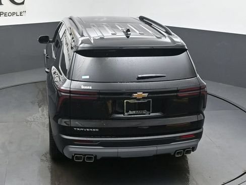 New 2027 Chevrolet Traverse LT w/ Sun and Wheel Package FWD image 36
