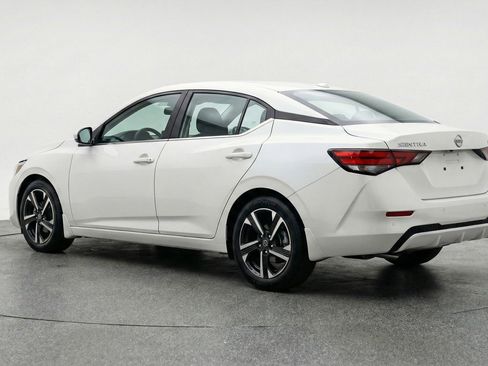 Used 2025 Nissan Sentra SV FWD image 6